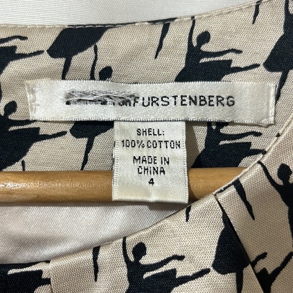 Diane Von Furstenburg 100% Cotton Dress with Pockets and Ballerina Design a181 - Picture 2 of 5